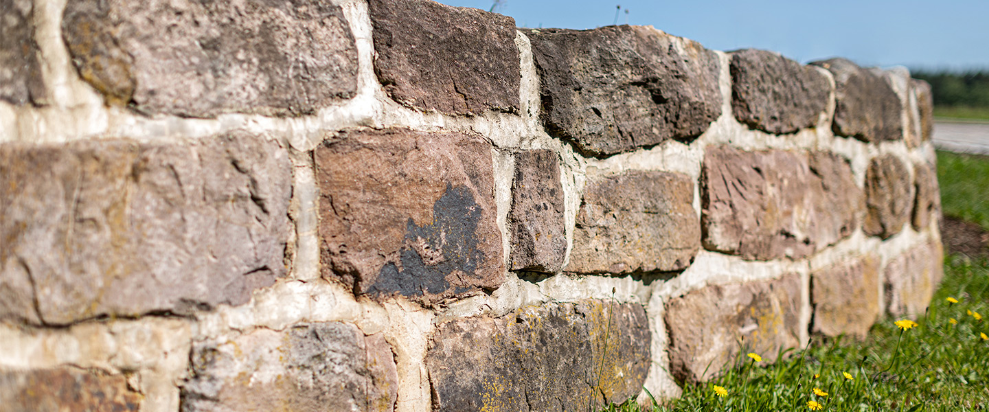 Gartenmauer Läufer Bau Gmbh Bauunternehmen Aussenanlagen Neubau Gartenanlagen